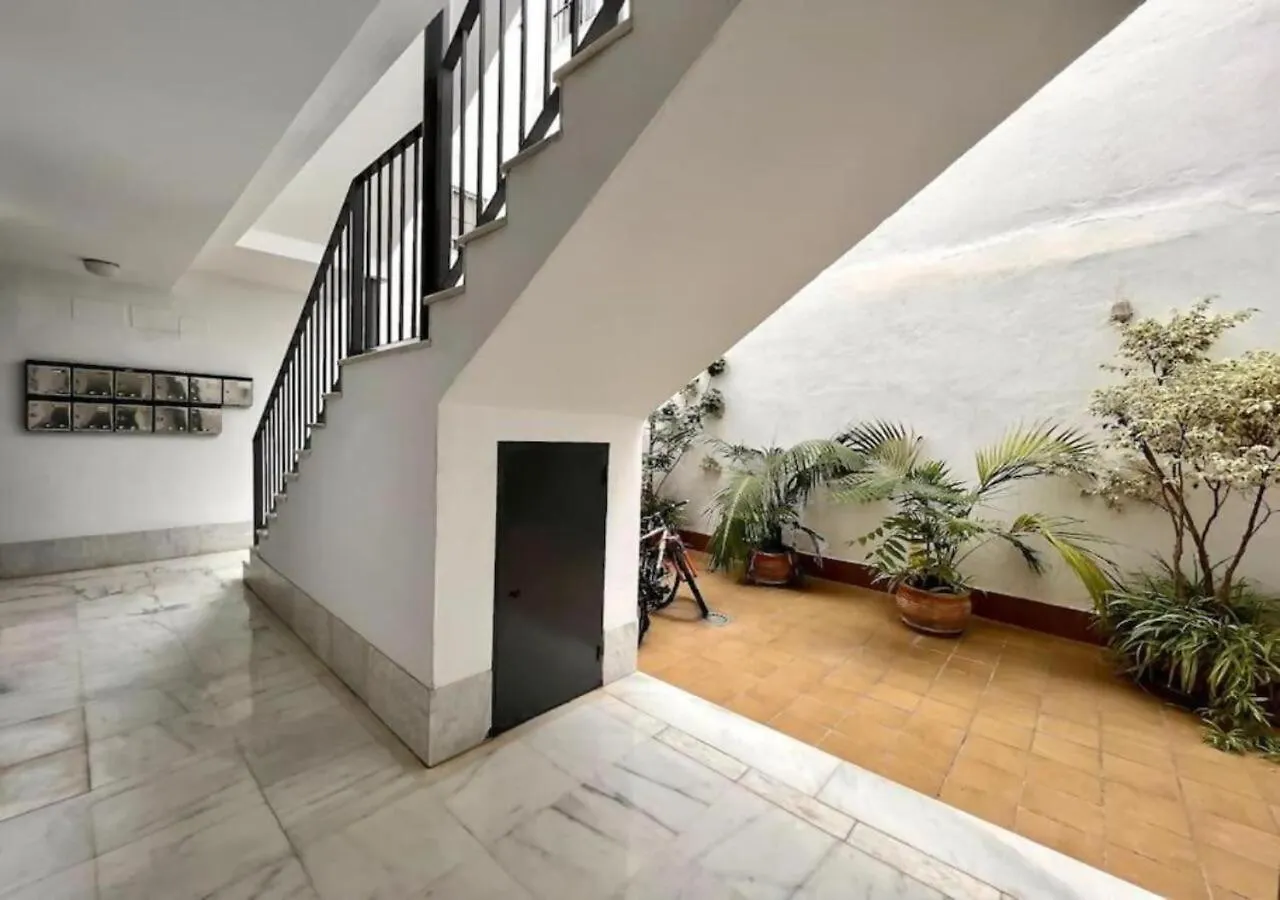 Macasta Suite Seville Apartment