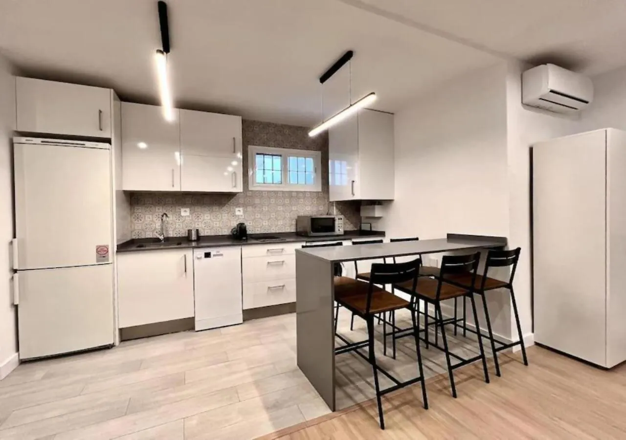 Macasta Suite Seville
